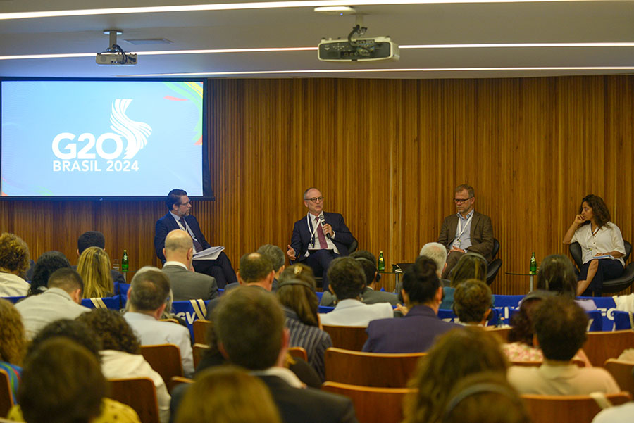 Education Above All (EAA) Foundation, the OECD Network of Foundations Working for Development (netFWD), and Fundação Getulio Vargas’ Division for the Development of Public Management and Educational Policies (FGV-DGPE) co-hosted a high-level event, “Catalyzing Change: Education’s Role in Building a Just and Sustainable Future,” during the G20 Leaders’ Summit in Rio de Janeiro. 